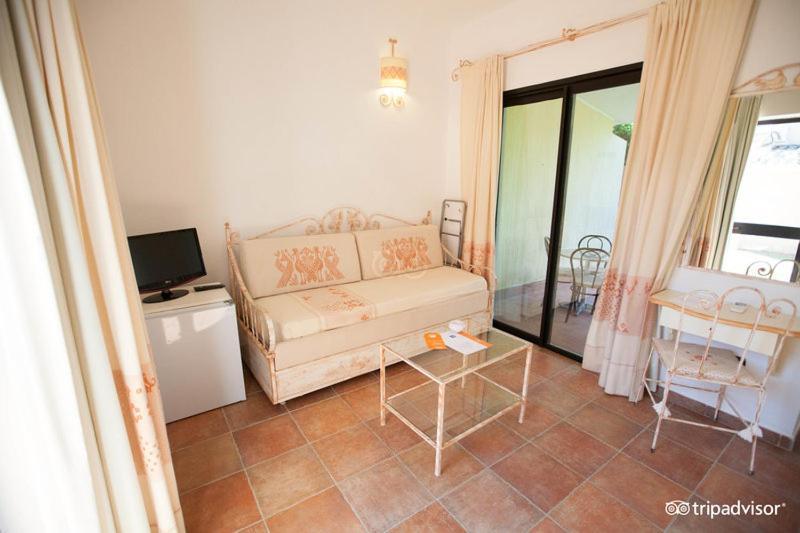 Altura Hotel Villasimius Kültér fotó